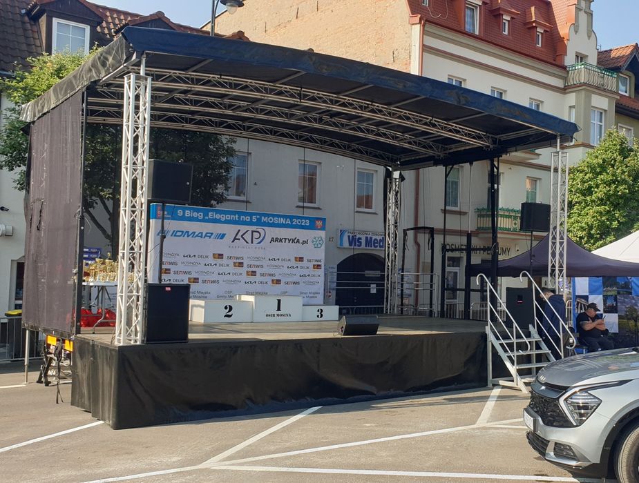 Scena  podesty  nagłośnienie  oświetlenie agregaty realizacja-wynajem