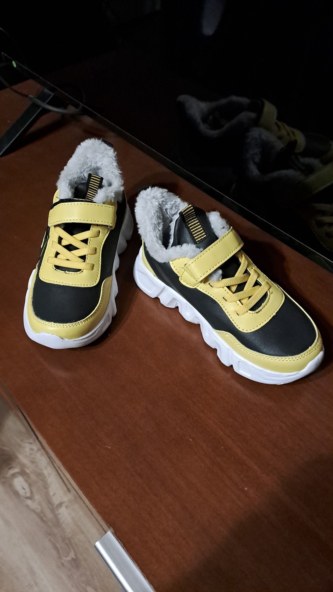 Pikachu buty nowe fashion r. 30 pokemon