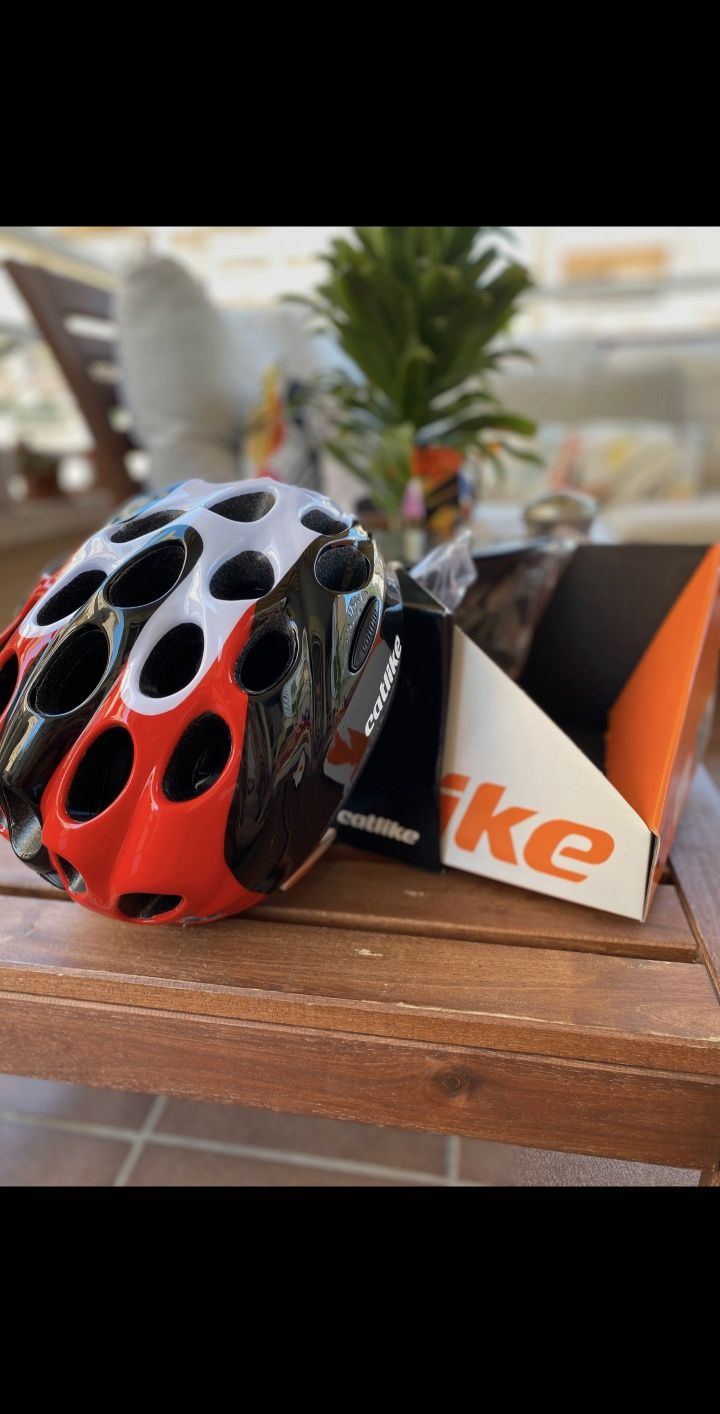 Capacete Catlike