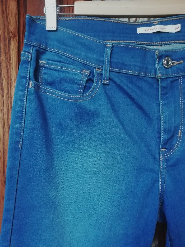 Джинсы мужские Levis Strauss 48 р