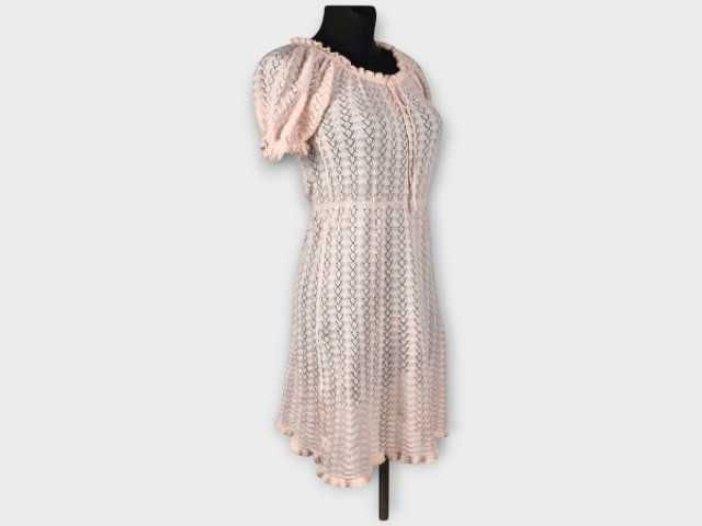 Śliczna sukienka ażurowa Popin S/M pudrowy róż lato boho