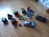 Brinquedos e puzzles
