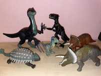 Фигурки динозавров Jurassic World