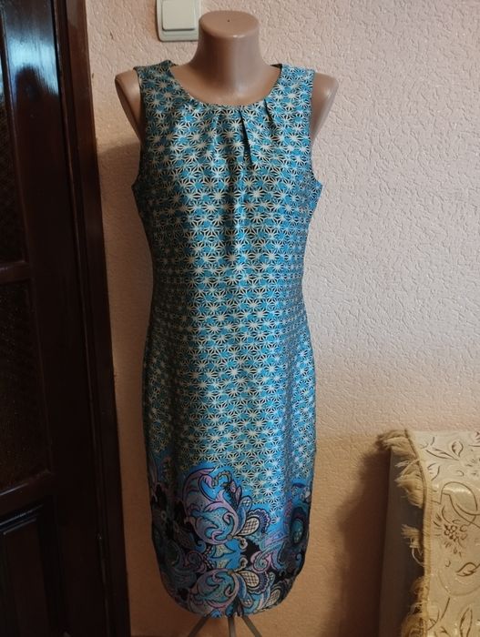 Плаття жіноче,штучний шовк,літнє,розмір 10(38) на 44розмір Wallis