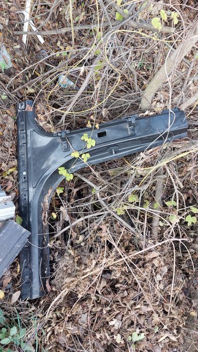 Volvo xc90 II средняя стойка кузова с порогом вольво хс90