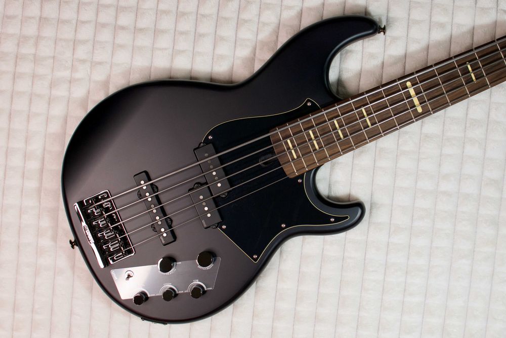 Yamaha BB735A - як нова, з чохлом і коробкою