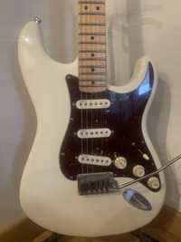 Fender Stratocaster Deluxe 2005