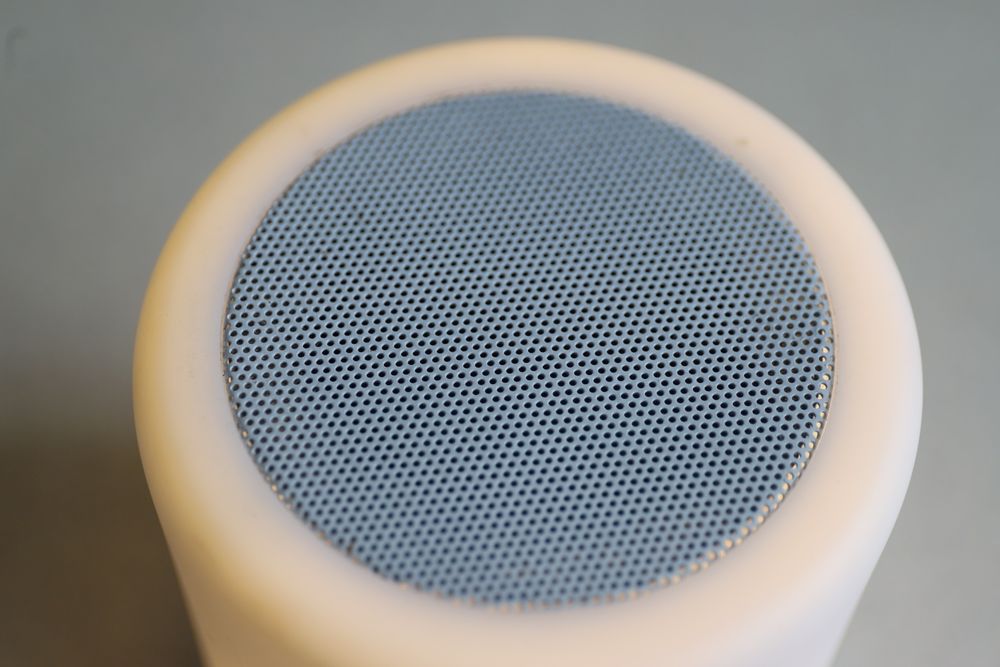 Smart lamp witch speaker