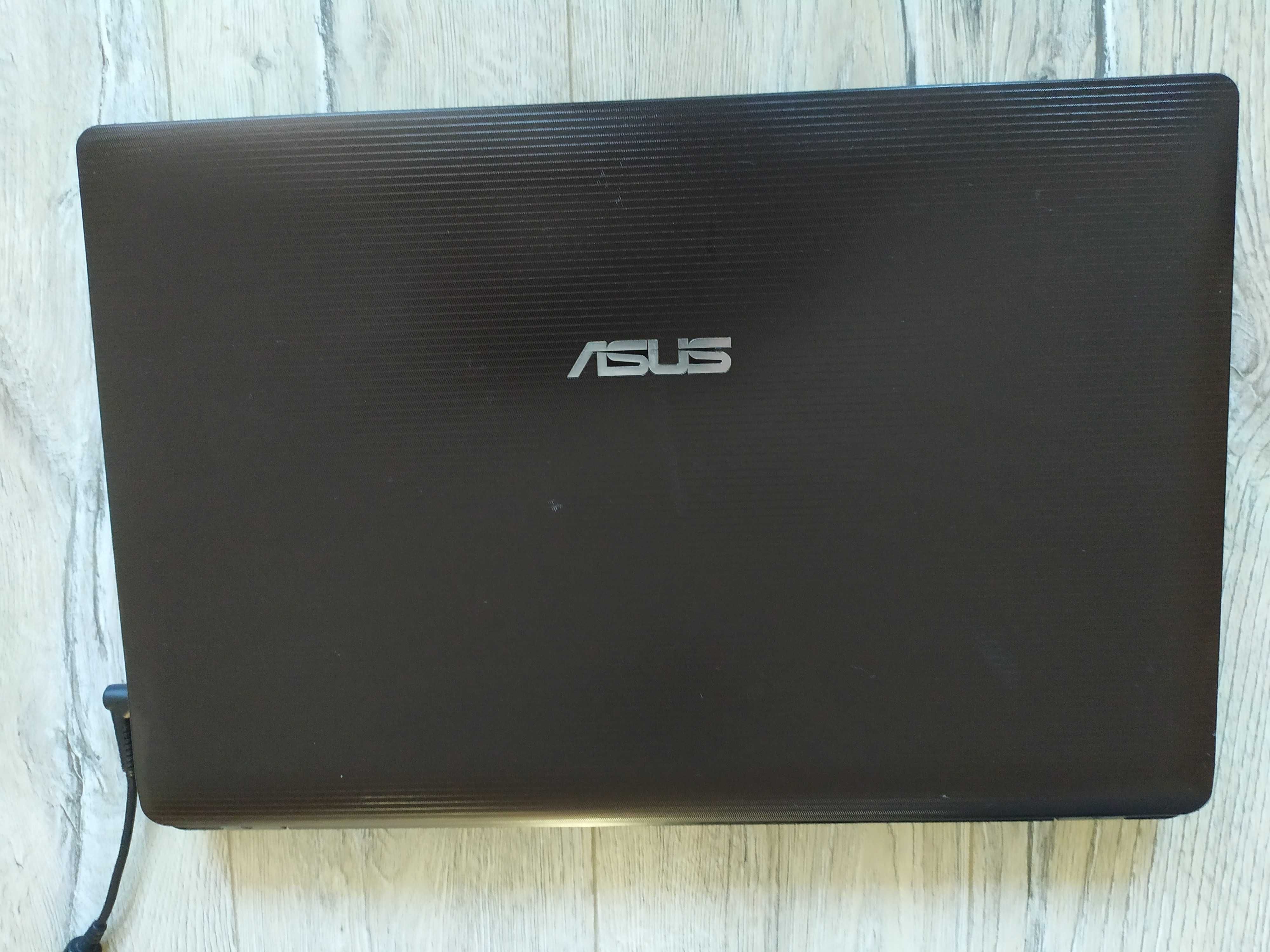 Ноутбук Asus 17.3"/i3-2310M (2 ядра  2.1 GHz)/8GB /128SSD/500HDD