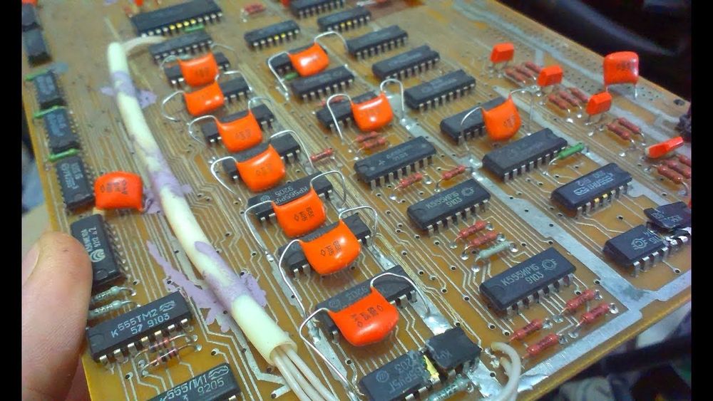 Куплю різні плати, радіодеталі, старі, нові, у будь якому стані та кіл