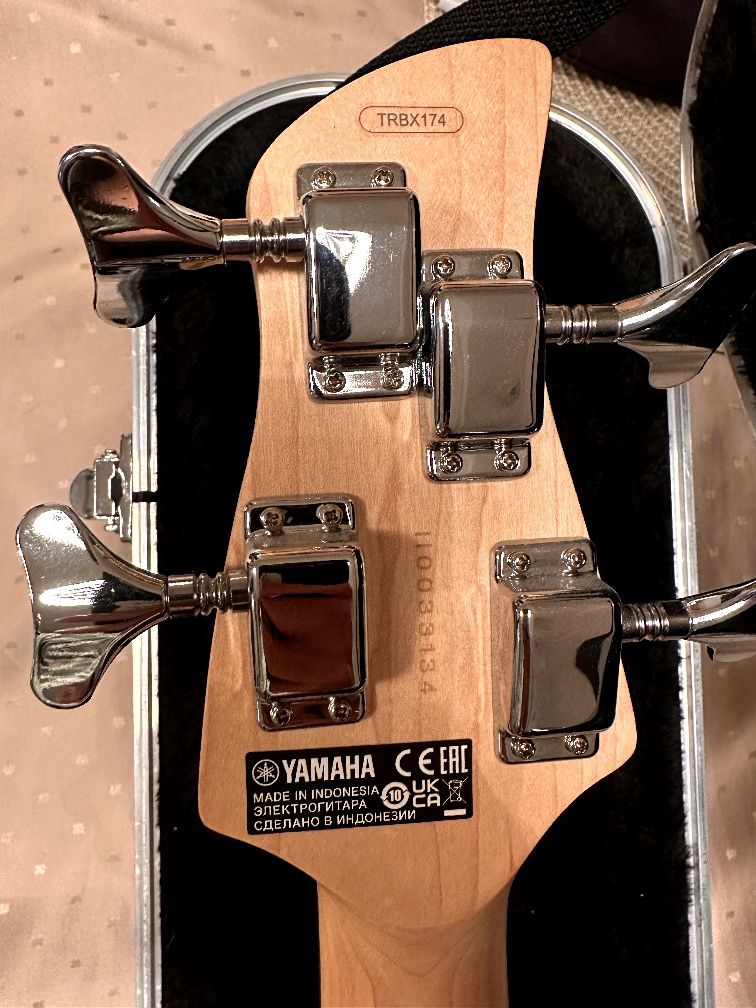 Yamaha TRBX 174 бас гітара
