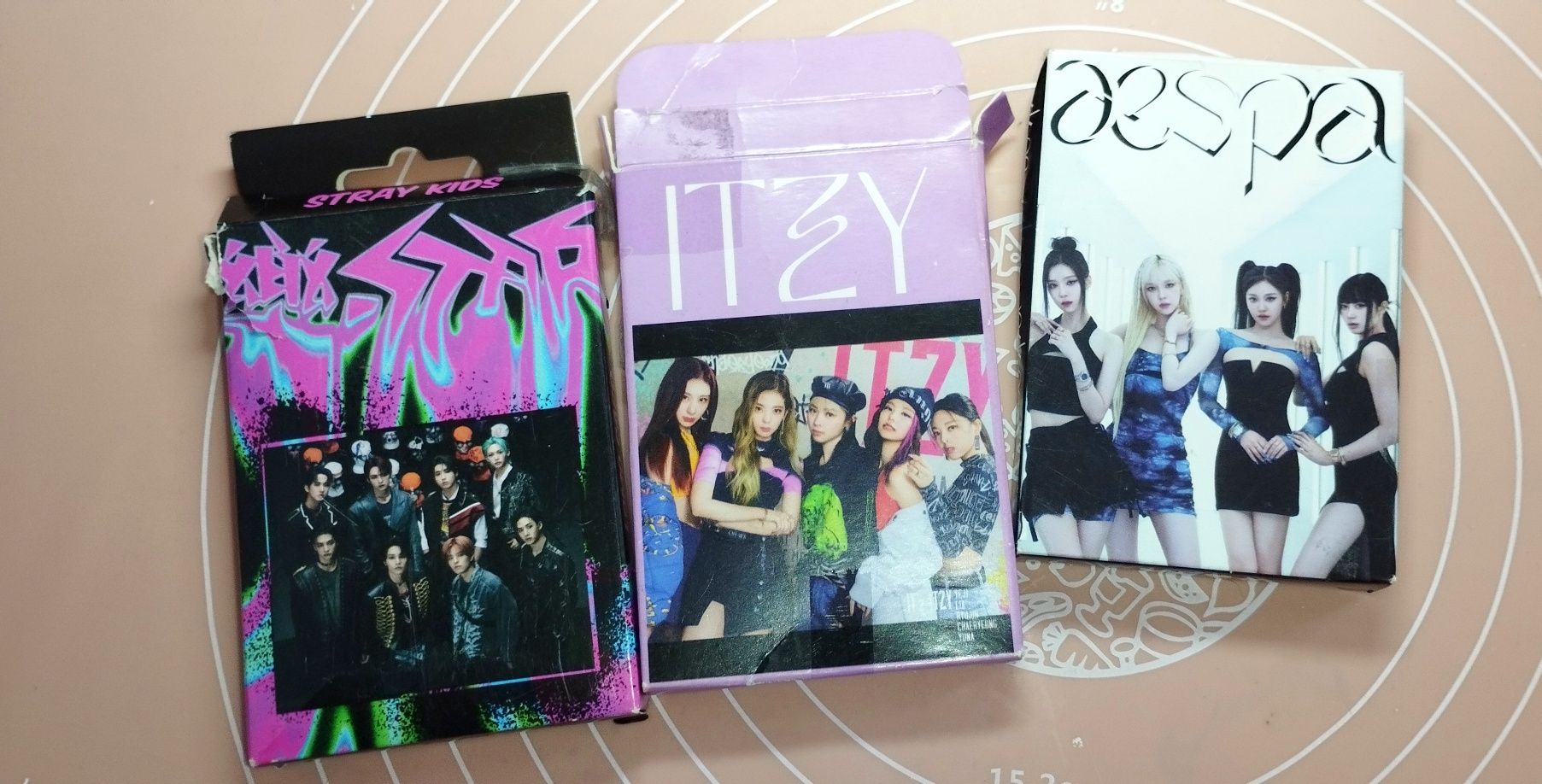 Постер ITZY, плакат itzy, k-pop, кейпоп культура, картки k-pop
