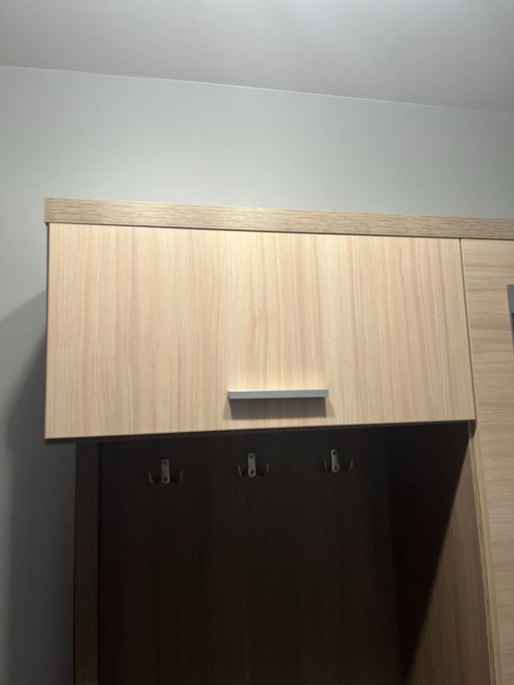 Szafka na buty i ciuchy