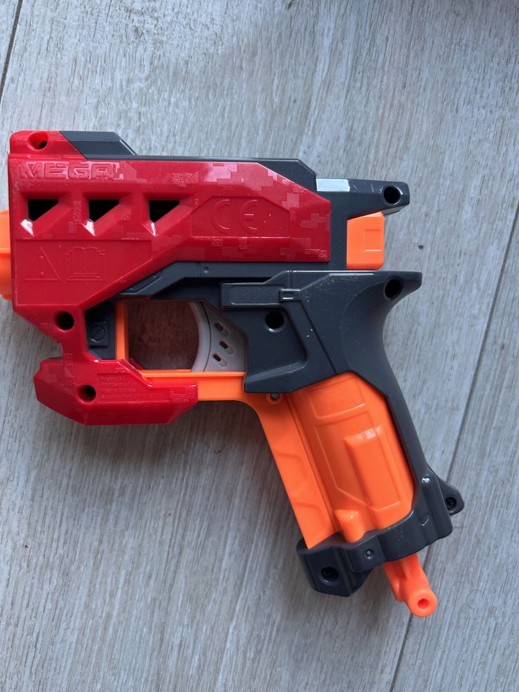 Pistolet NERF N-strike