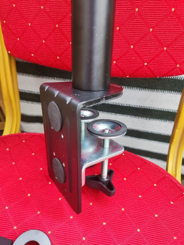Uchwyt do dwóch monitorów