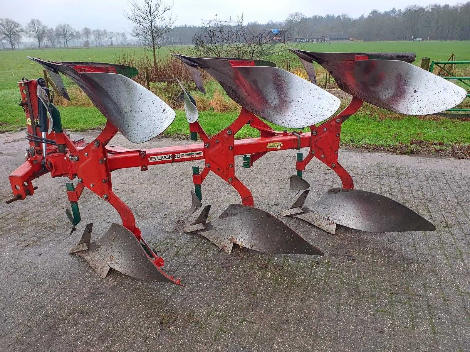Lemken Opal 90. Rabewerk Vario. Kverneland Vario. Krone.InneTransport.