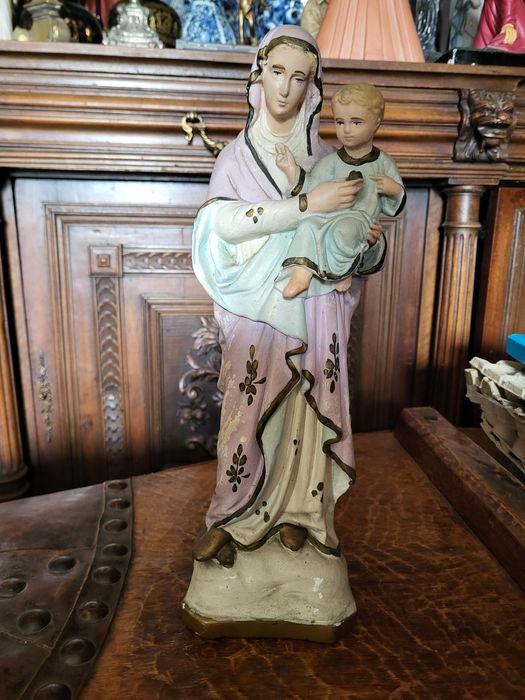 Stara figurka Maryja Niepokalana Matka Boża z dzieciątkiem Jezus
