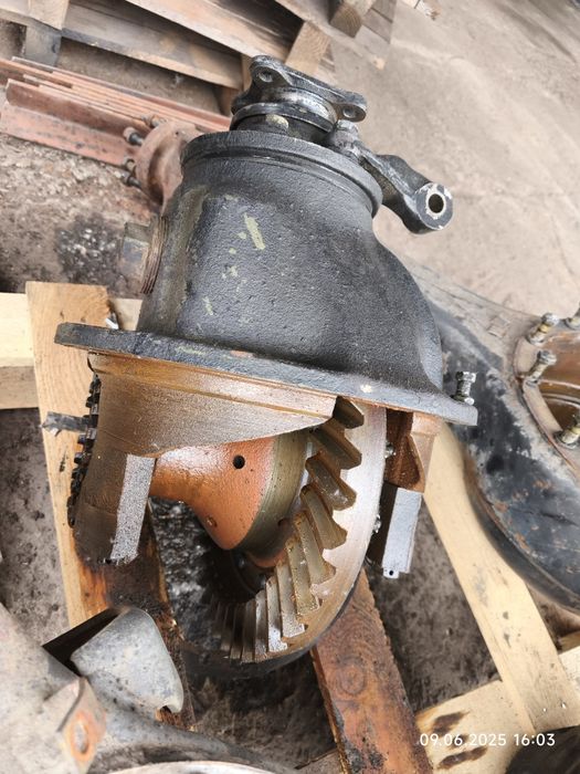 Редуктор передній задній Газ 66 3308 41*6 зубів нового стану збереж.