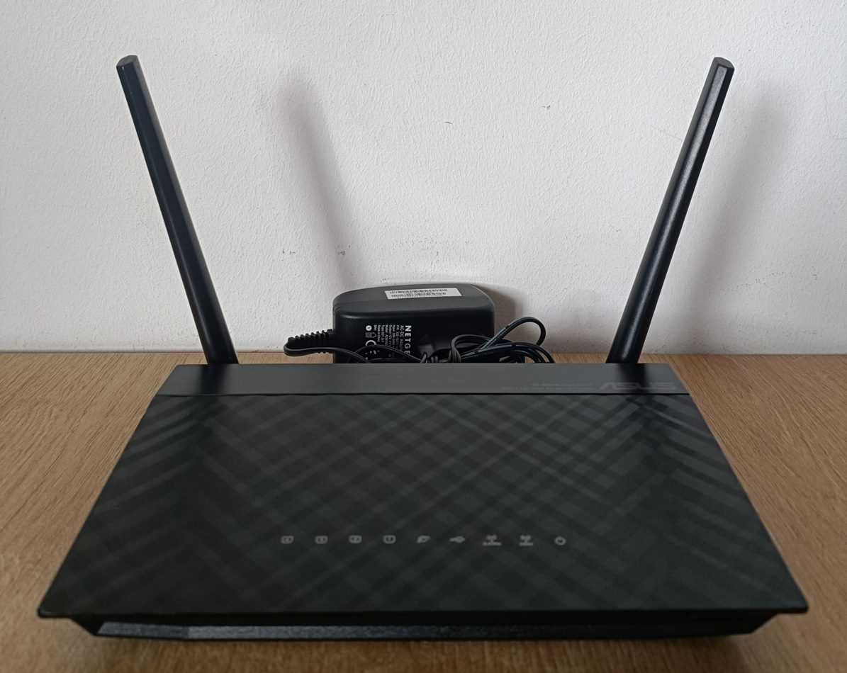 Router Asus RT-AC51U