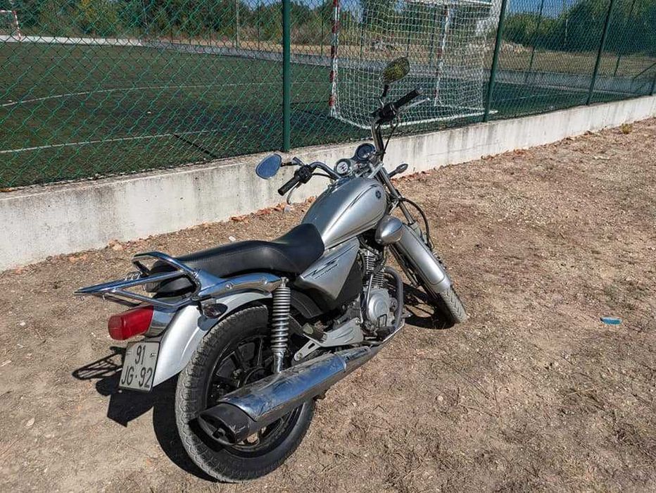 Yamaha YBR 125 Custom