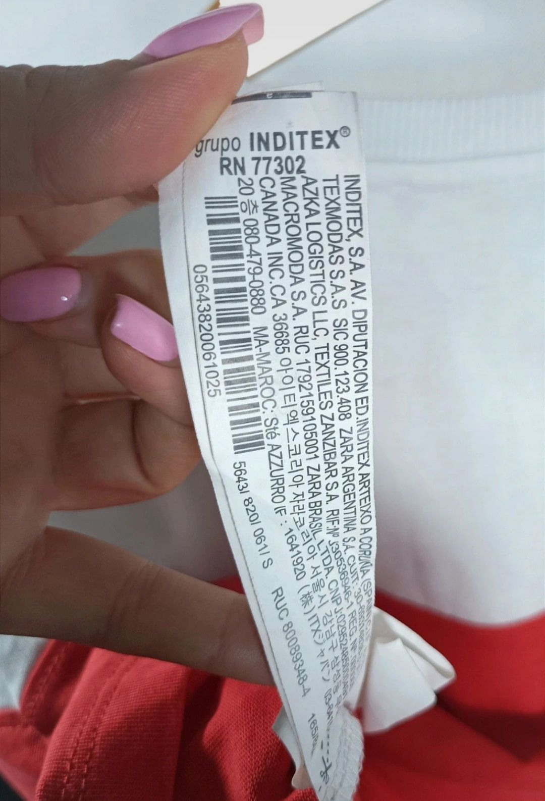 Crop Top Zara x Coca-Cola – Wyjątkowy Design z Limitowanej Kolekcji!