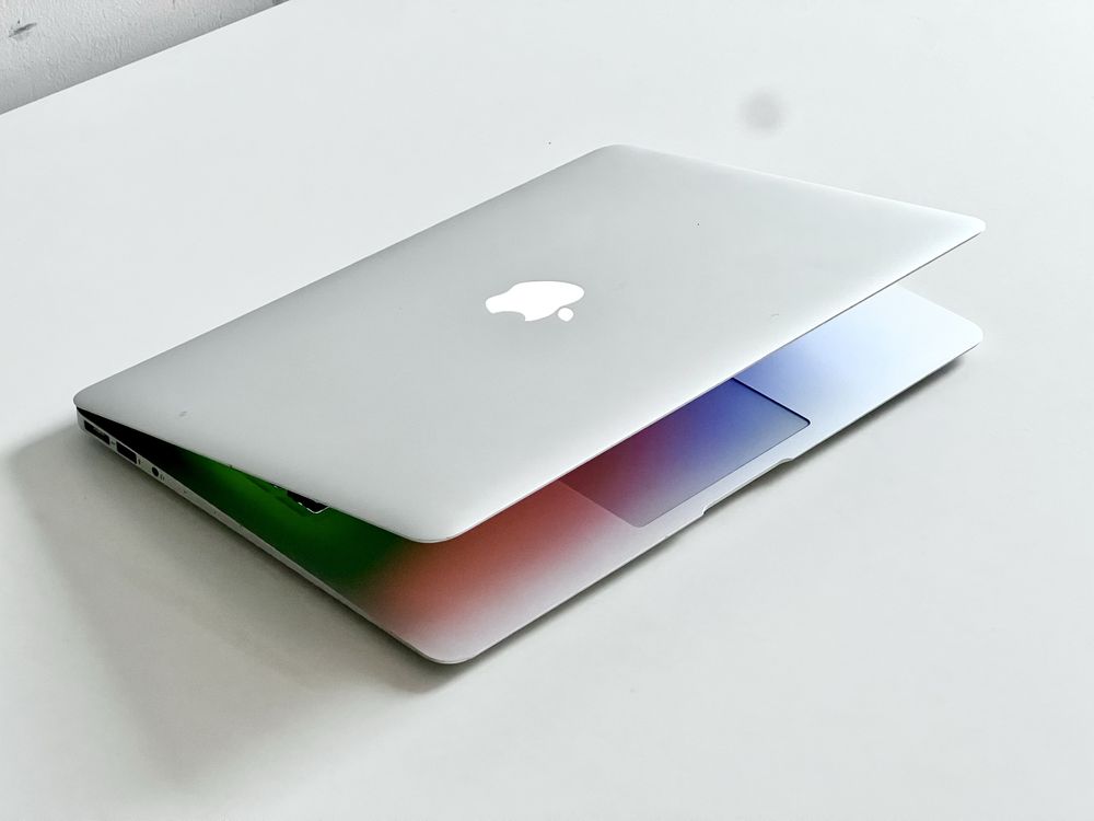 MacBook Air 13” 2015-2017 4/128 Gb M2 SSD (MacOS 14 + Windows 11)
