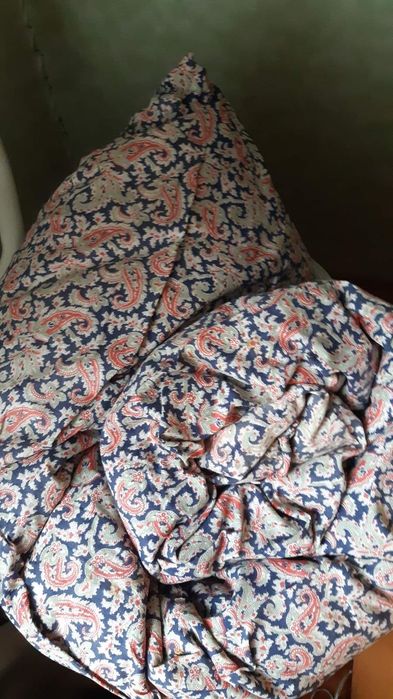 Перина довжиною  1.90 м. з пуха  і пера домашнього гуся.