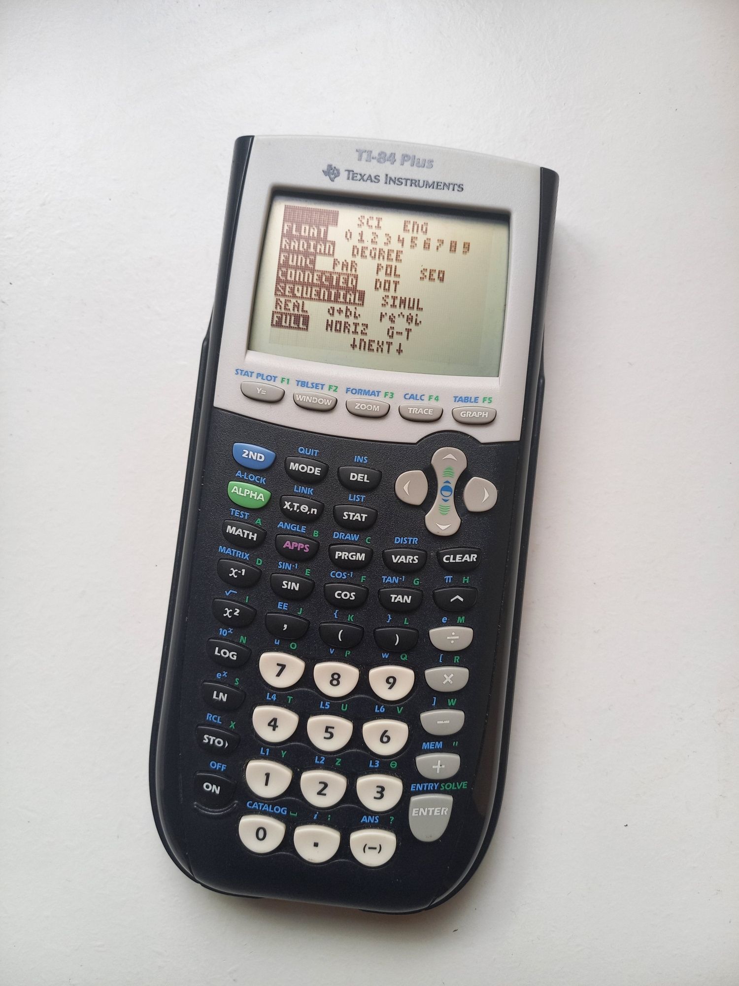 Calculadora Gráfica TI-84 Plus Texas Instruments