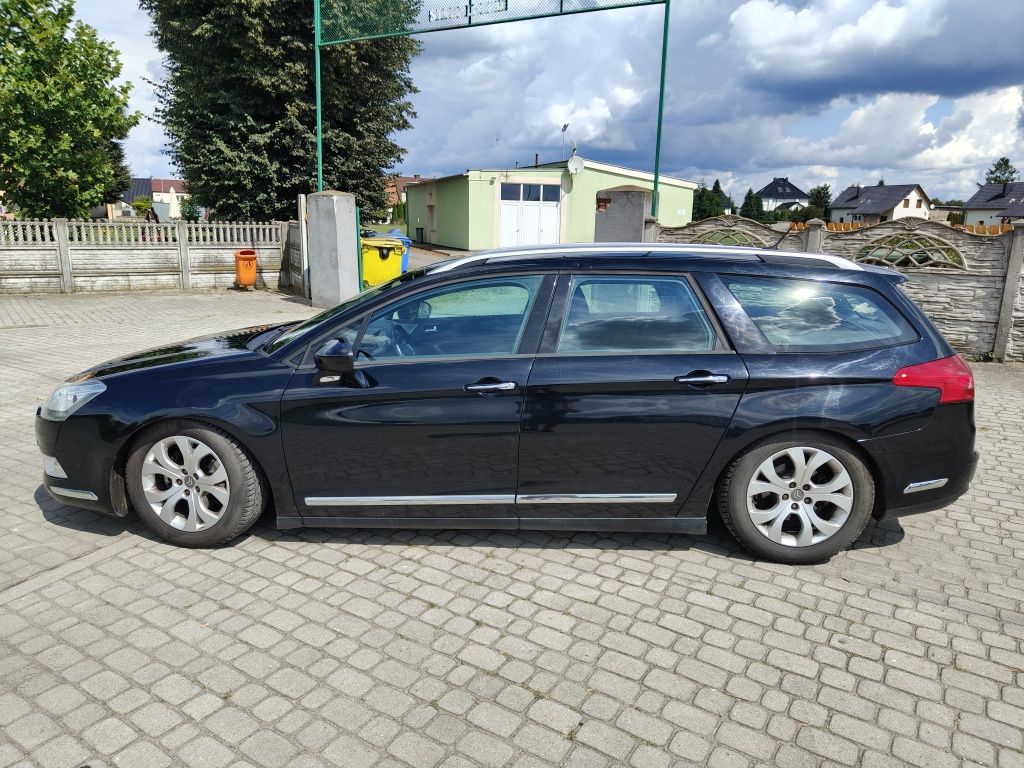 Citroën C5 2.0 HDi 163 KM Automat Rok 2010 

Na spr
