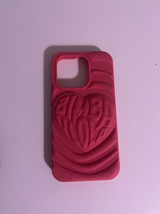 Capa nova iPhone 15 Pro Bimba y Lola