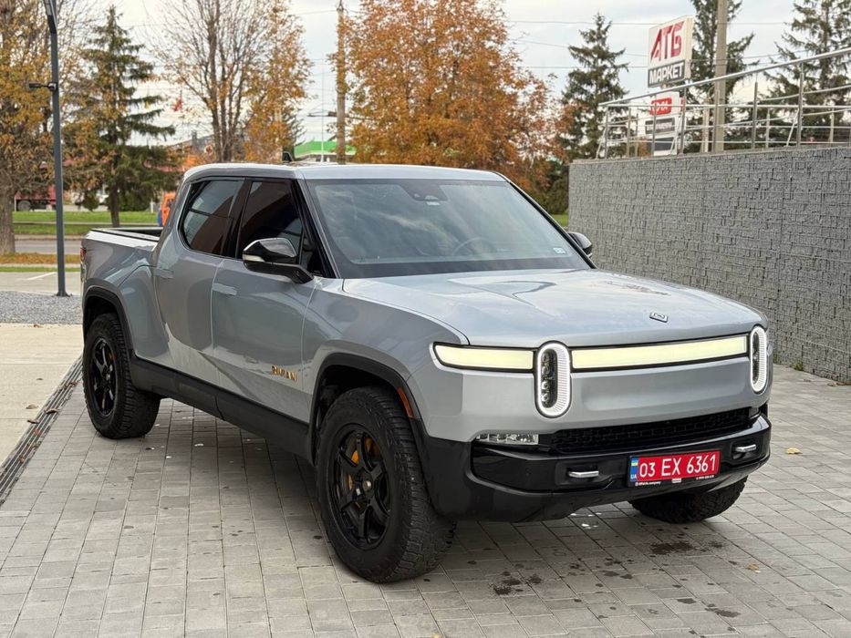 RIVIAN R1T Adventure 2023