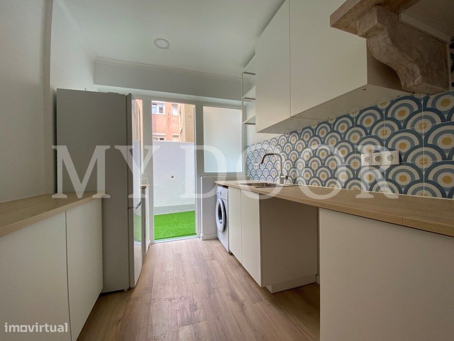Apartamento T1 p/ ARRENDAR -Moscavide- Remodelado c/ Terraço de 17m2