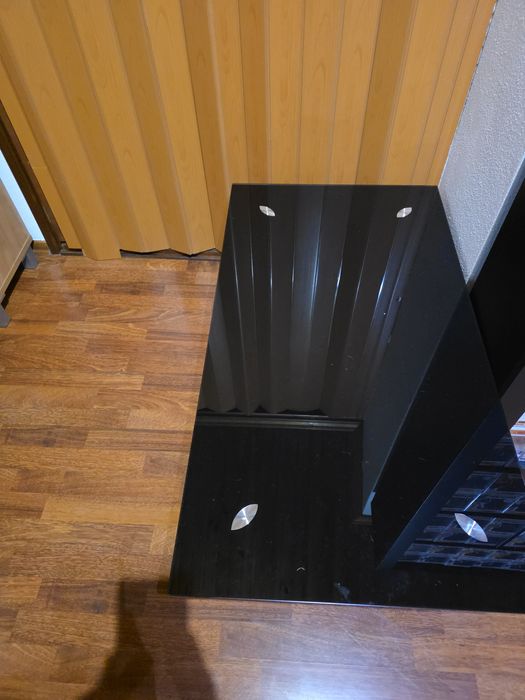 Mesa de centro de vidro preto