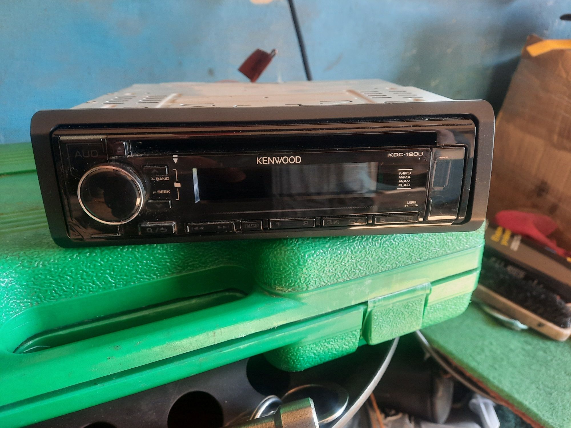 Магнитола Kenwood kdc-120u