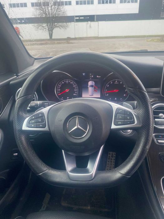 Продам машину glc 300