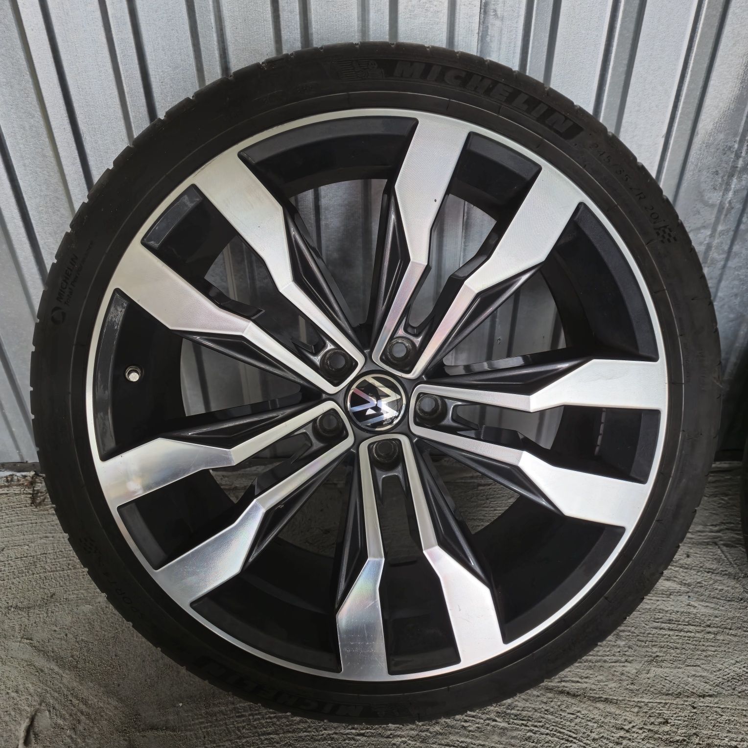 Koła VW 245/35r20 20cali Oryginały Michelin passat arteon