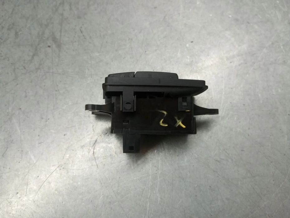 Botão / interruptor travão de parque BMW X2 (F39)