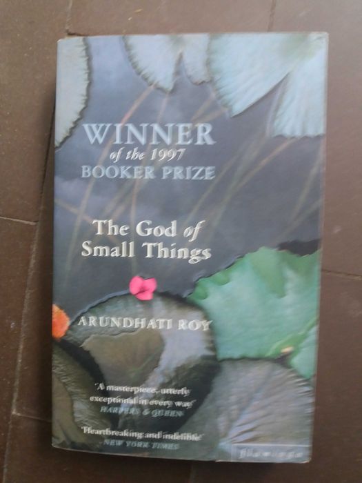 Livro Ingles The God Of Small Things - Arundhati Roy Capa Mole