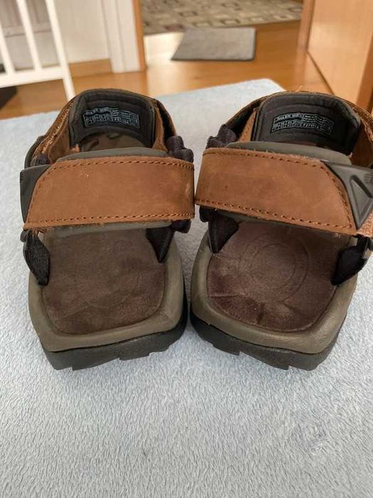 Sandały marki Teva Terra Fi Lite Leather ecco rozmiar 44,5