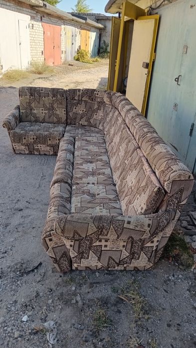 Продам  мягкий уголок б/у.