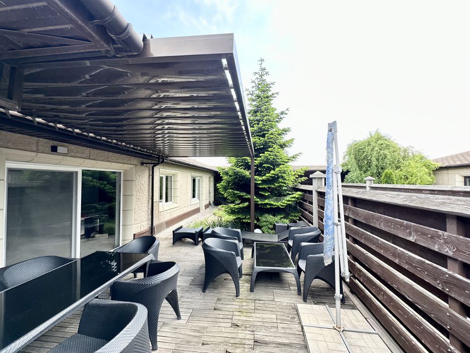 Совиньон.  1-эт. Дом.  Две спальни.  Ремонт. Мебель.