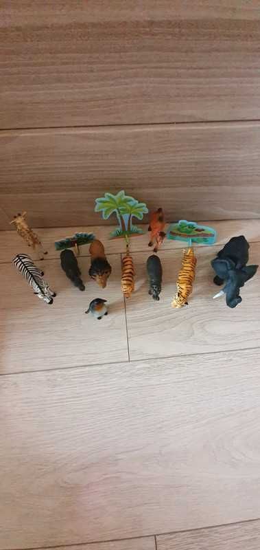 Zwierzęta, figurki zwierząt różne