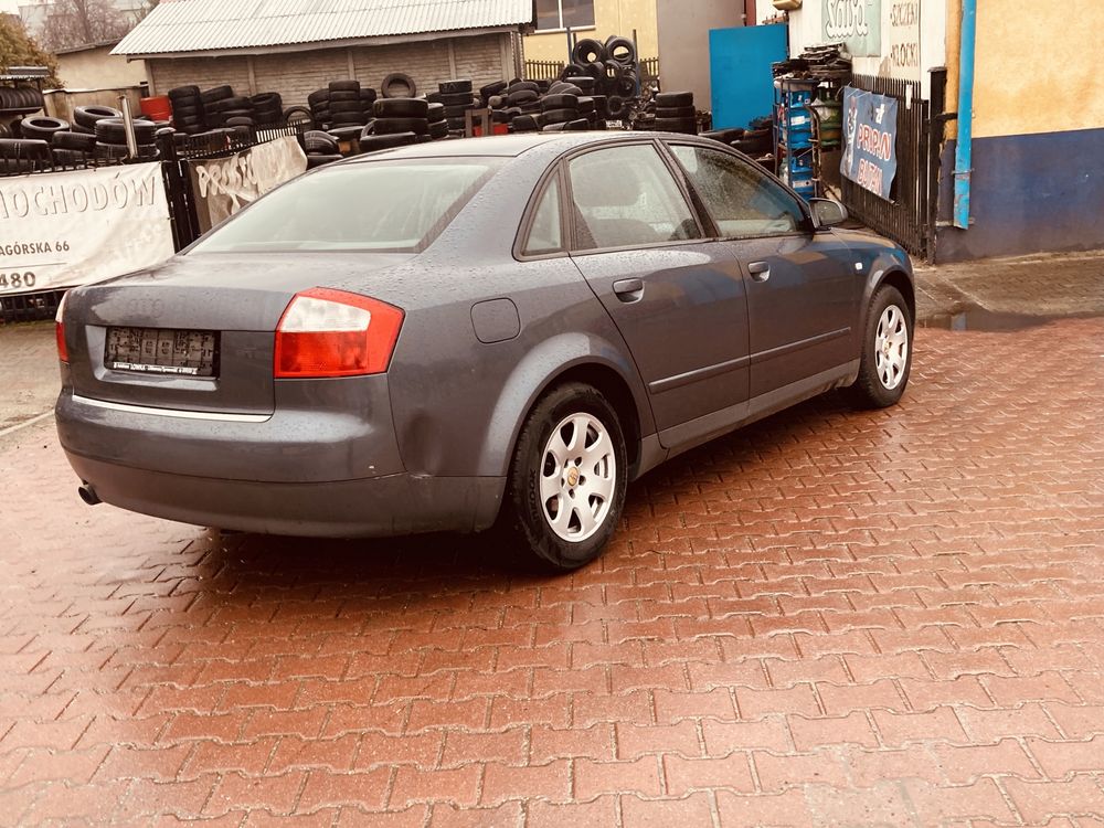 Sprzdam piękna audi a4 2.0 benz kilatronik super stan automat