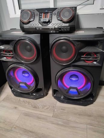 Sistema de LG XBOOM CL98, 3500W, DJ, Karaoke, Sound Sync, Bluetooth