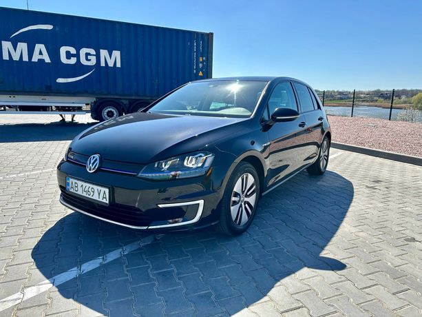 Volkswagen e-Golf 2015