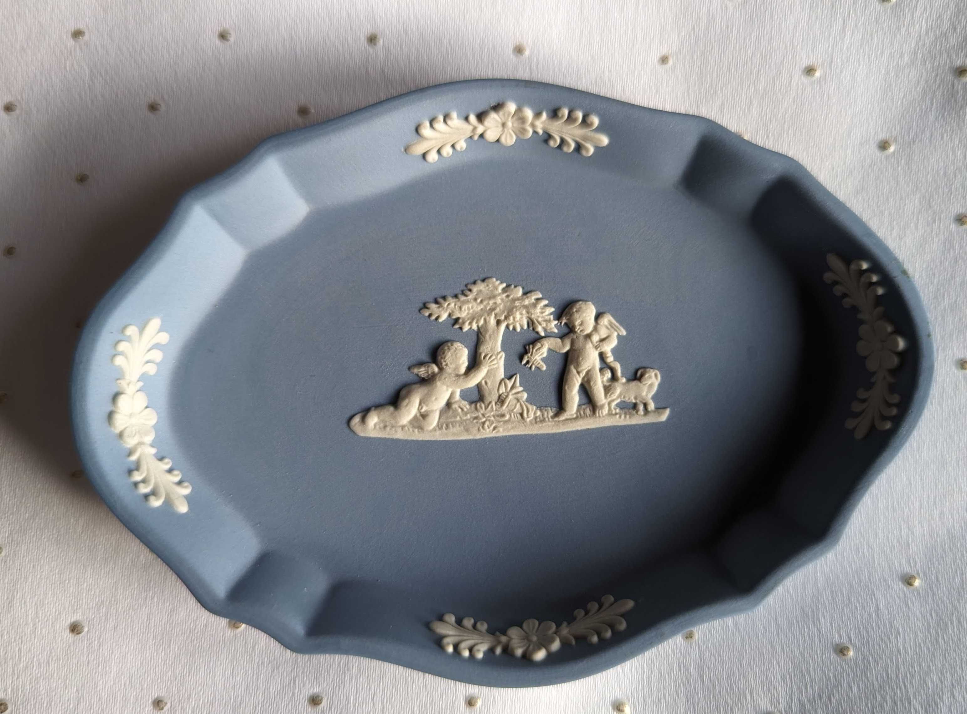 Wedgwood,  kolekcjonerskie cacuszka