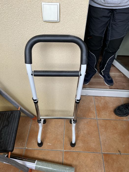 Sprzedam chodzik nieużywany