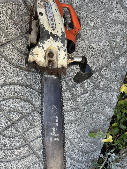 vendo motoserra stihl com pintura gasta