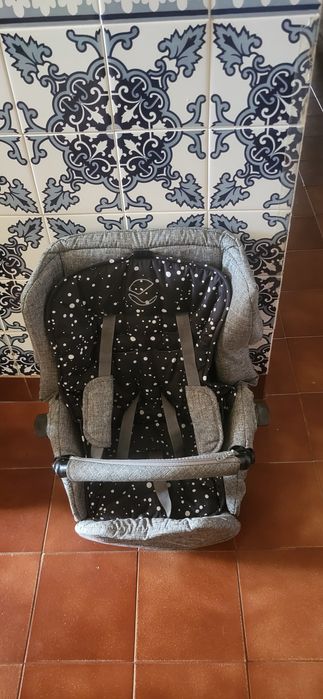 Carrinho bebé 3 em 1