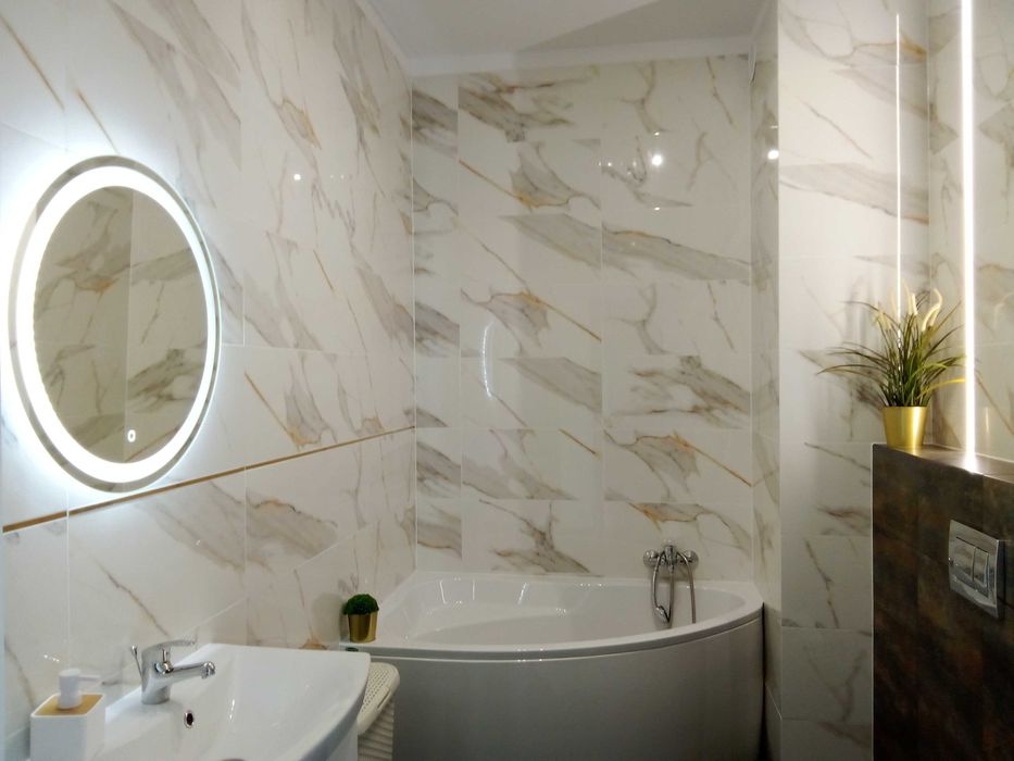 Do wynajęcia komfortowe mieszkanie z balkonem.